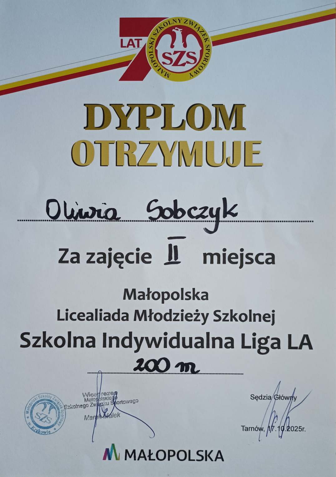 Zdjęcie MLM I LA 10 (5)a0bd4e0e-bf7e-4038-a9d9-47236c0a8935.jpg w galerii Małopolska Licealiada Młodzieży w Indywidualnej lidze LA (10.2025)